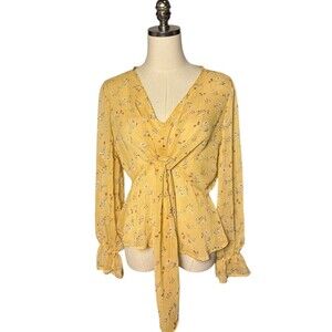 Yellow Feminine Blouse Floral Ladies V-Neck Cottagecore Active USA